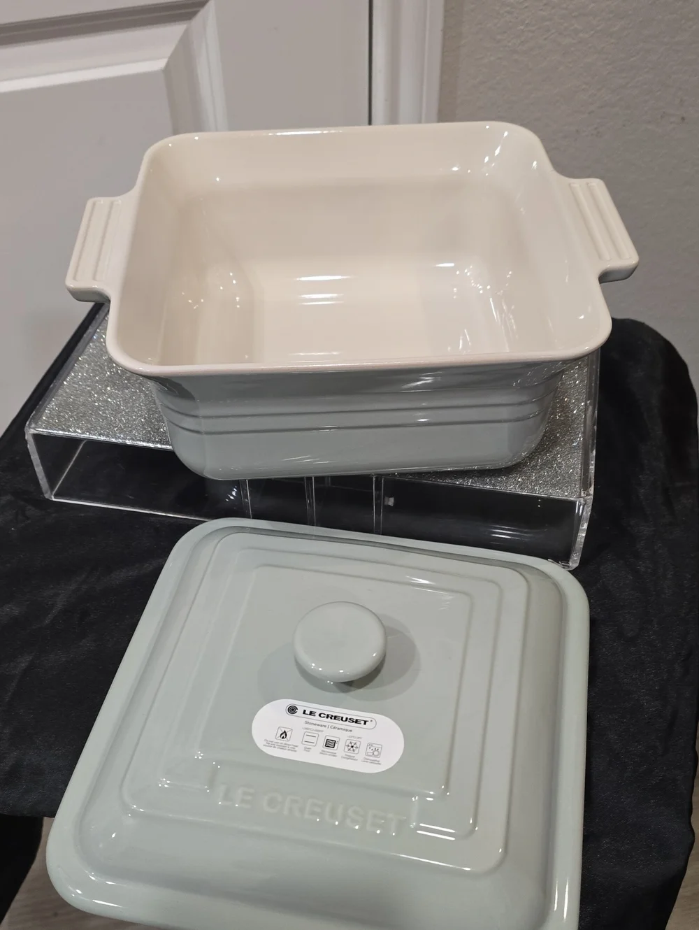 Le Creuset Classic 3L Square Dish w/Lid- Pistachio